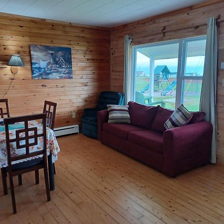 Blue Spruces Cottages Hampton Luaran gambar