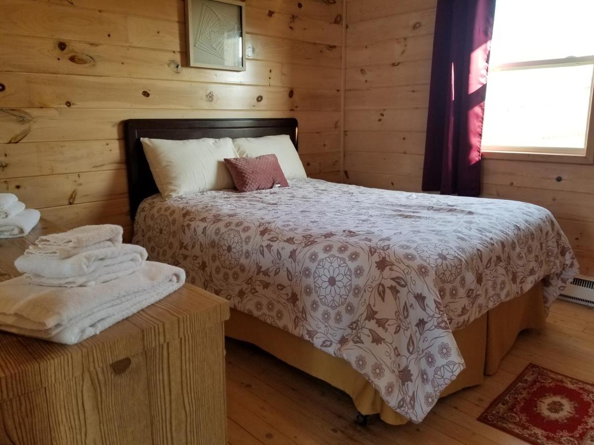 Blue Spruces Cottages Hampton Luaran gambar