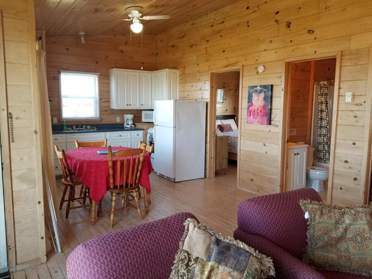 Blue Spruces Cottages Hampton Luaran gambar