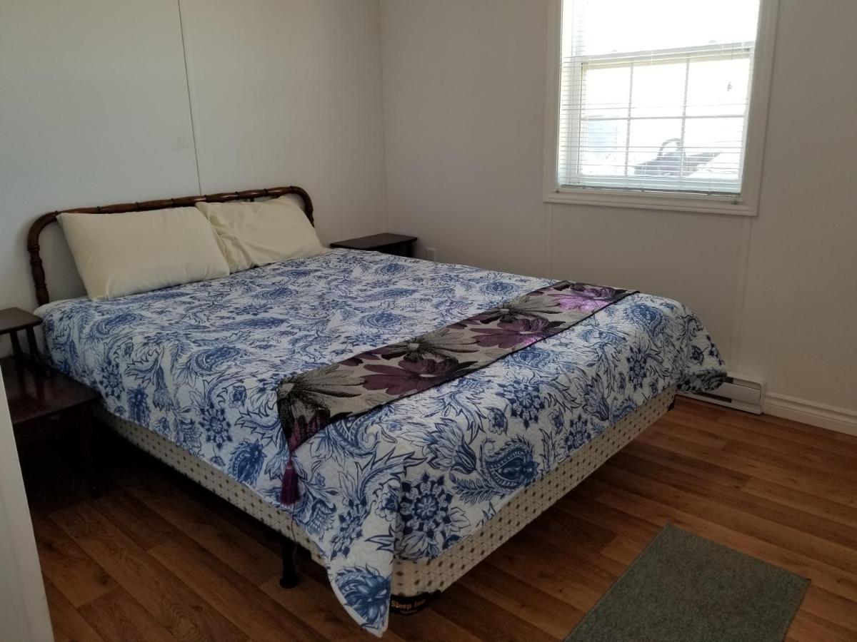 Blue Spruces Cottages Hampton Luaran gambar