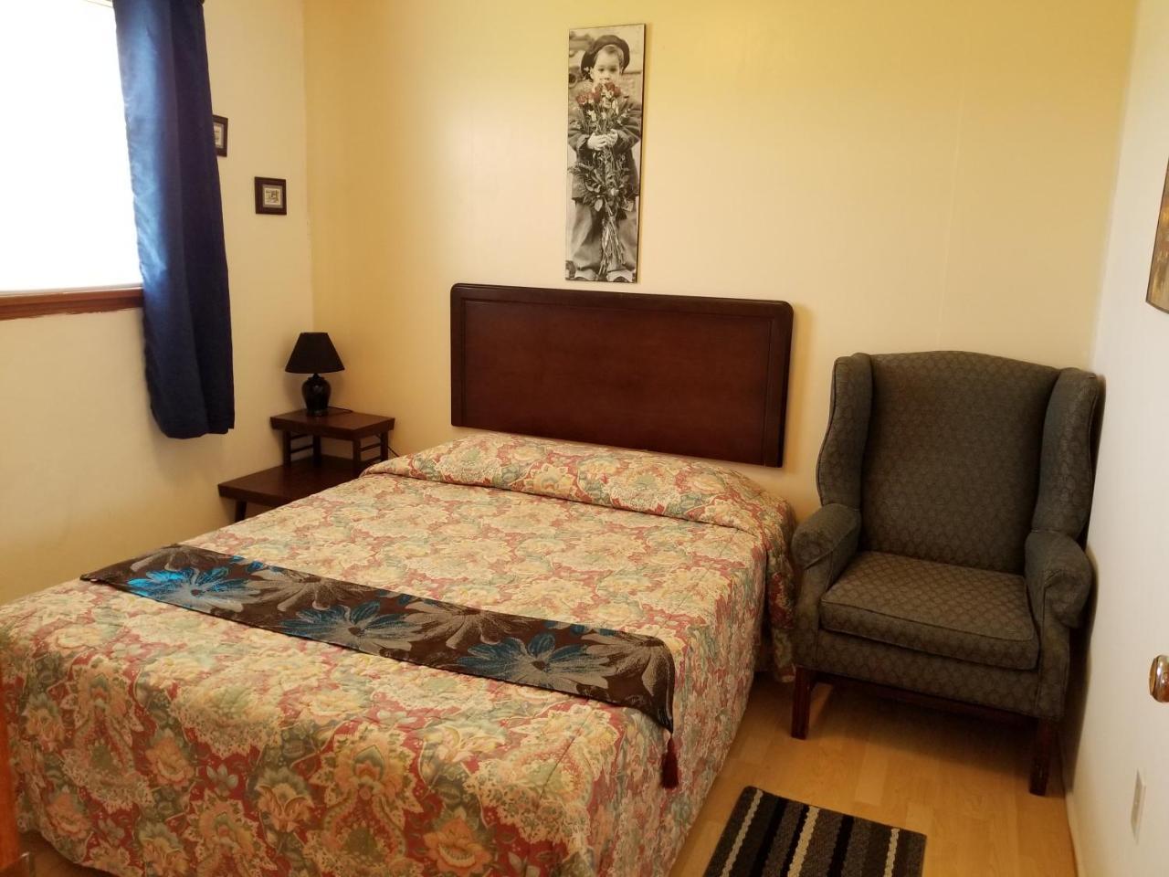 Blue Spruces Cottages Hampton Luaran gambar