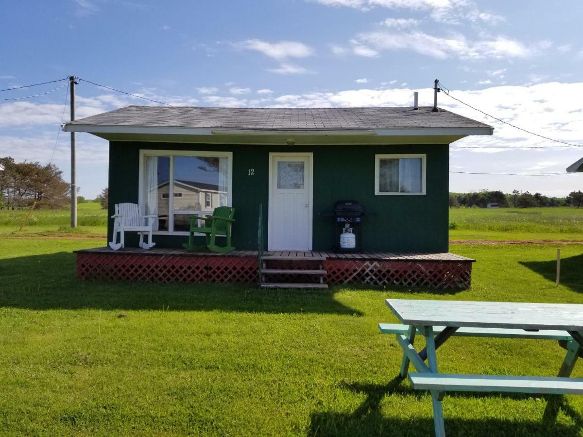 Blue Spruces Cottages Hampton Luaran gambar