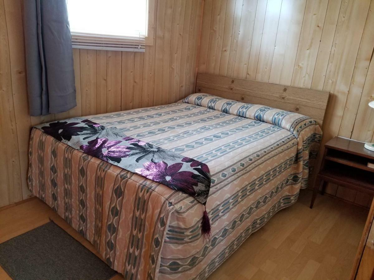 Blue Spruces Cottages Hampton Luaran gambar