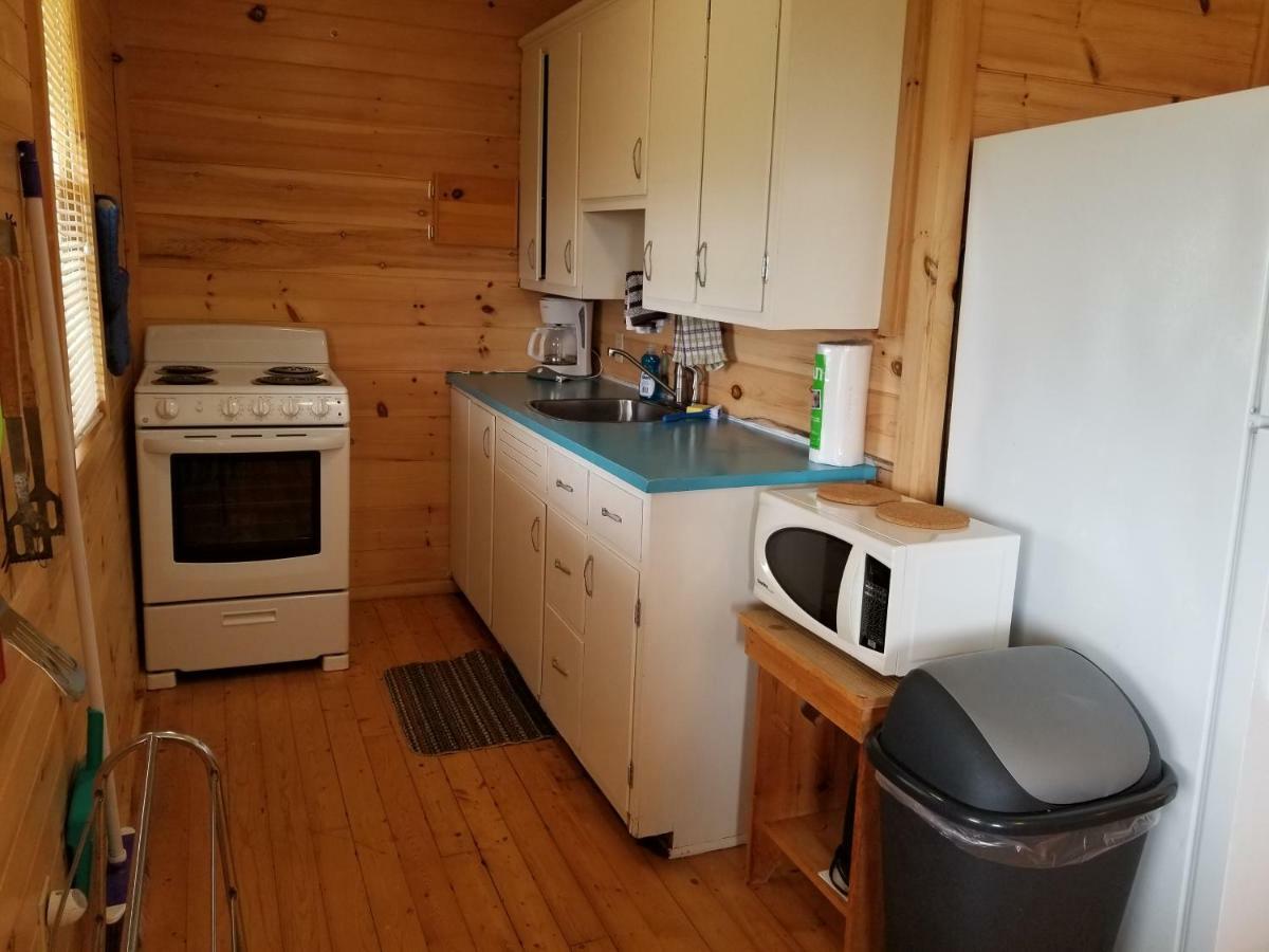 Blue Spruces Cottages Hampton Luaran gambar